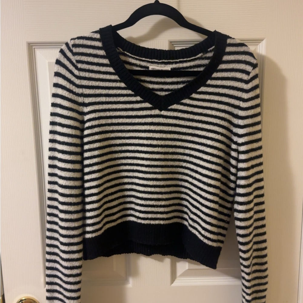 American Eagle Outfitters Black and White Striped V-Neck Sweater